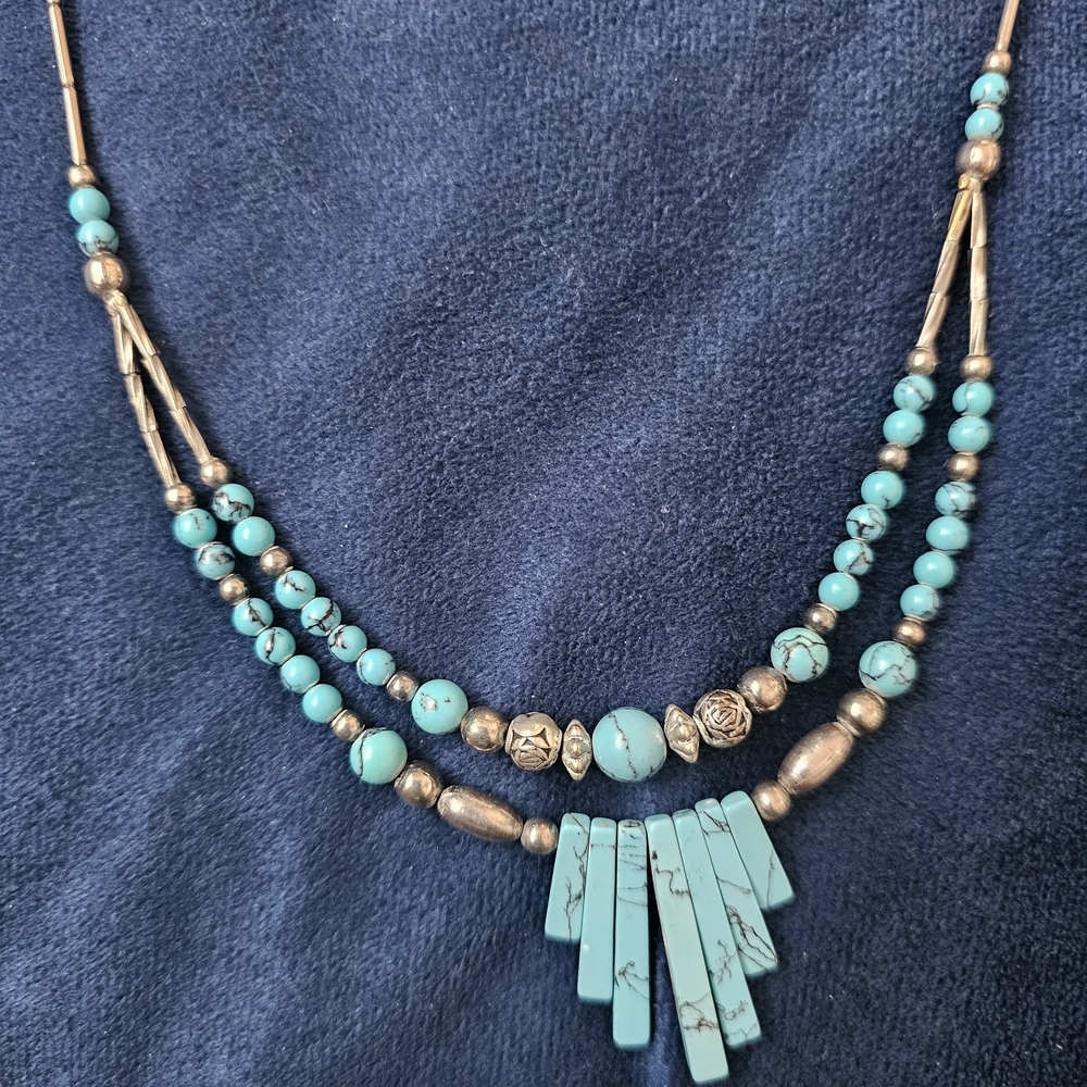 Turquoise and Solvwr Beaded Necklace